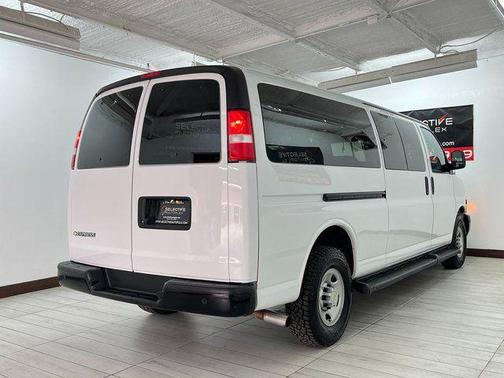 2023 Chevrolet Express 3500 RWD 3500 Extended Wheelbase LS