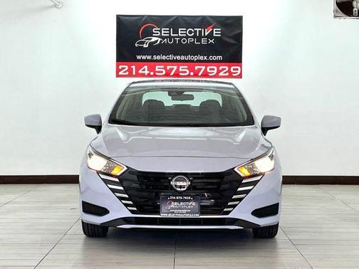 2024 Nissan Versa 1.6 SV