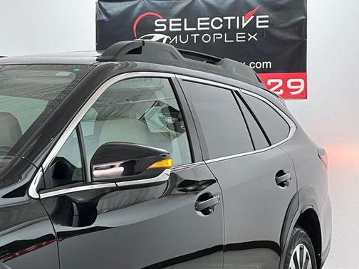 Crystal Black Silica 2024 Subaru Outback Limited