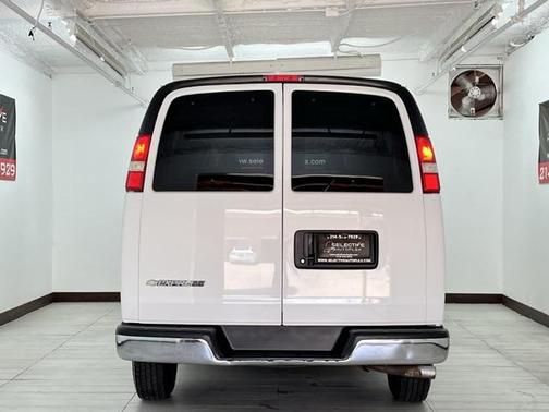 2019 Chevrolet Express 3500 LT