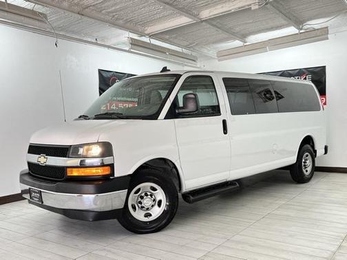 2019 Chevrolet Express 3500 LT