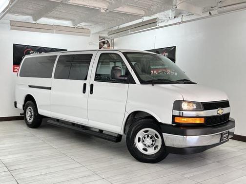 2019 Chevrolet Express 3500 LT