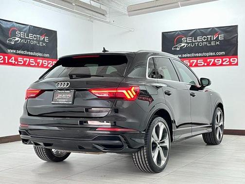 2020 Audi Q3 45 S line Prestige