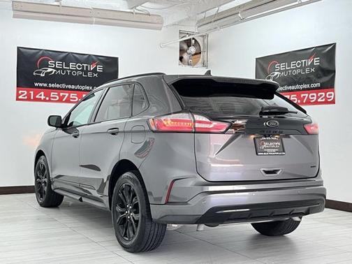 2022 Ford Edge SE