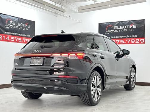 2023 Audi Q4 e-tron Premium 40 RWD