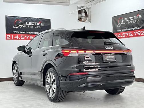 2023 Audi Q4 e-tron Premium 40 RWD