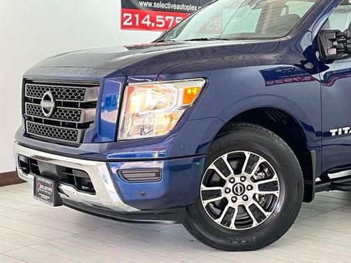 2024 Nissan Titan SV