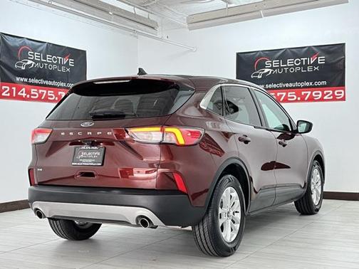 2021 Ford Escape SE