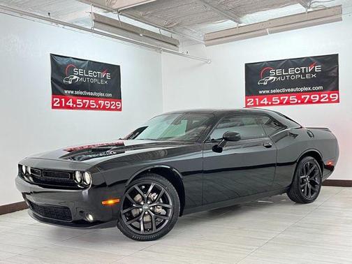 2021 Dodge Challenger SXT