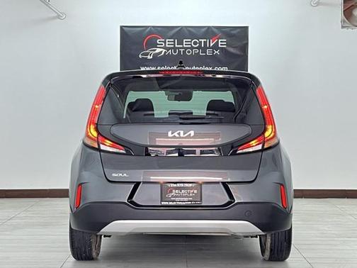 2023 Kia Soul LX