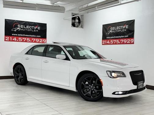 2022 Chrysler 300 S