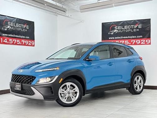 2022 Hyundai KONA SEL
