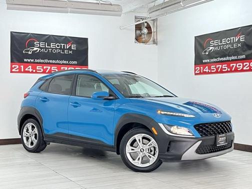 2022 Hyundai KONA SEL