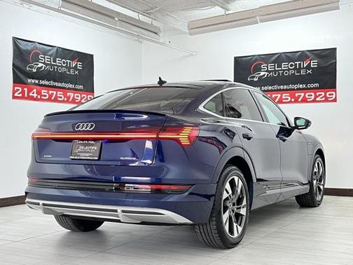 2022 Audi e-tron Sportback S line Premium Plus