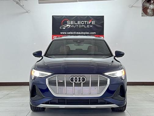 2022 Audi e-tron Sportback S line Premium Plus