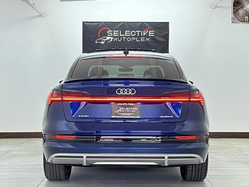 2022 Audi e-tron Sportback S line Premium Plus