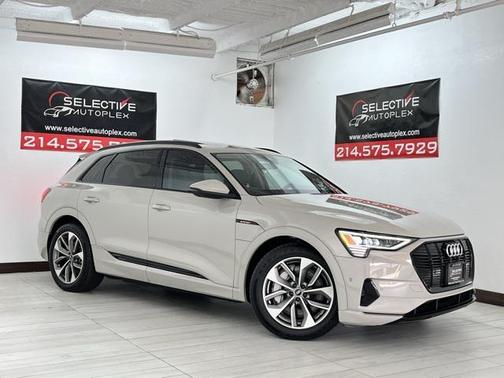 2021 Audi e-tron Premium Plus