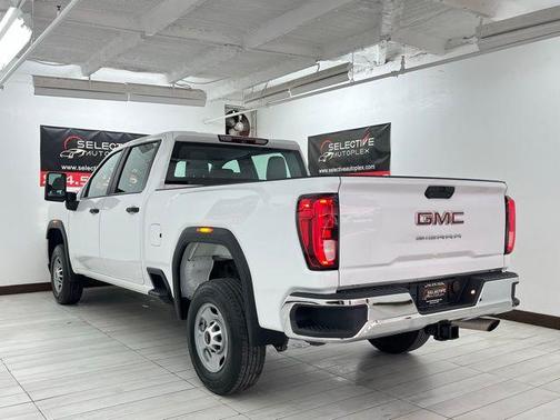 2022 GMC Sierra 2500 Pro