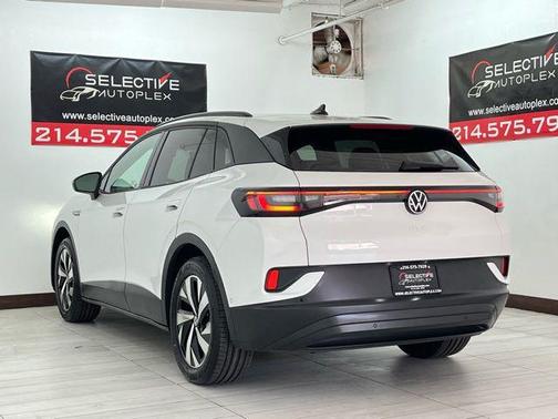 2023 Volkswagen ID.4 Pro