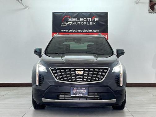 2022 Cadillac XT4 Premium Luxury