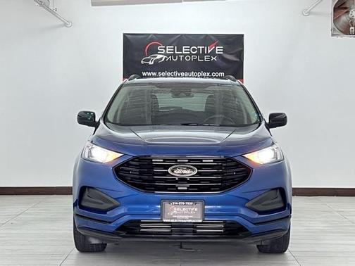 2022 Ford Edge SE