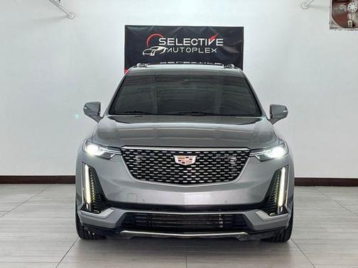 Argent Silver Metallic 2023 Cadillac XT6 Premium Luxury FWD