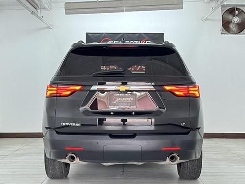 2022 Chevrolet Traverse LT Leather