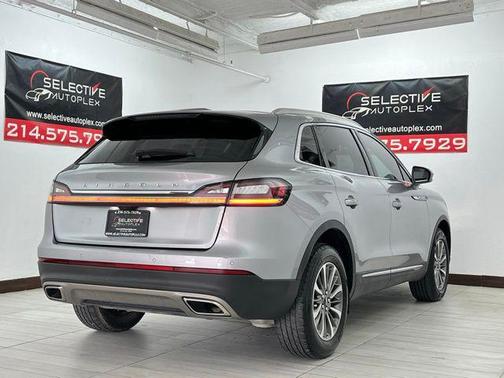 Silver Radiance Metallic Clearcoat 2023 Lincoln Nautilus Standard