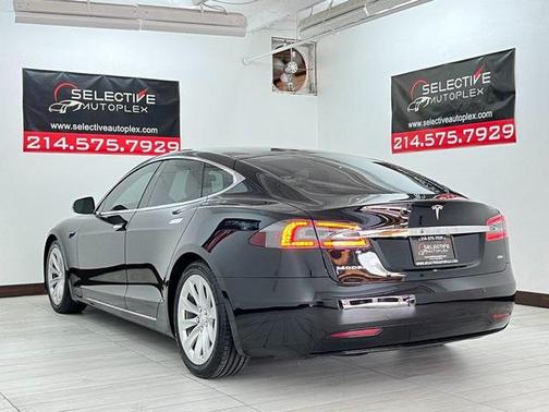 2017 Tesla Model S 90D