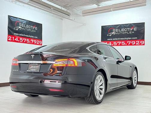 2017 Tesla Model S 90D