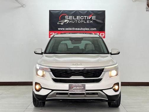 2023 Kia Seltos EX