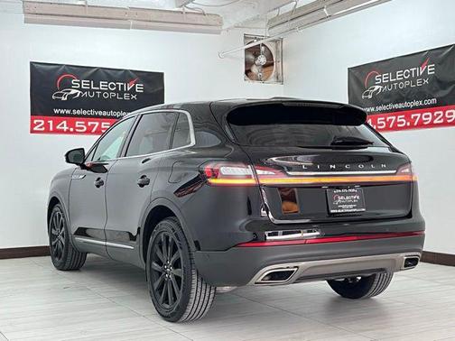 Infinite Black Metallic Clearcoat 2022 Lincoln Nautilus Reserve