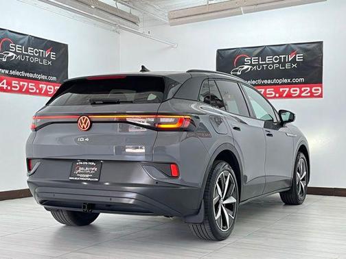 Deep Black Pearl 2023 Volkswagen ID.4 AWD Pro S