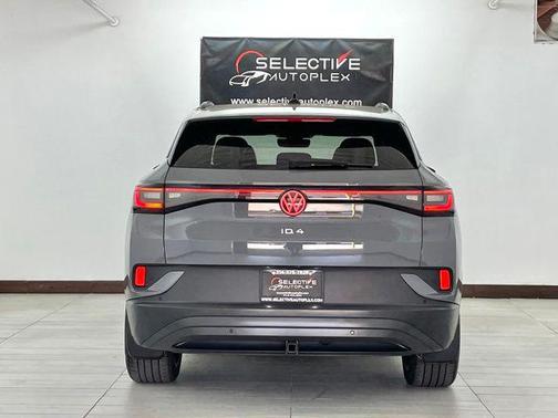 Deep Black Pearl 2023 Volkswagen ID.4 AWD Pro S