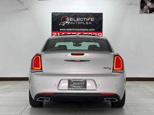 Silver Mist Clearcoat 2023 Chrysler 300 S