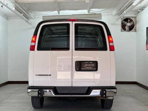 2022 Chevrolet Express 2500 RWD 2500 Regular Wheelbase WT