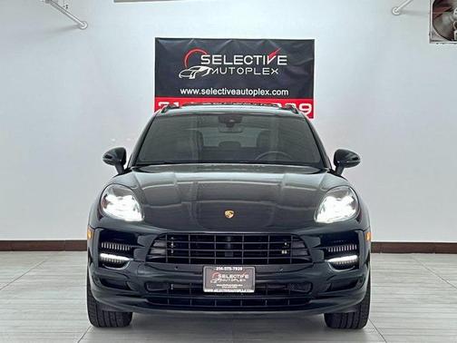 2020 Porsche Macan Base