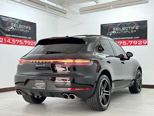 2020 Porsche Macan Base