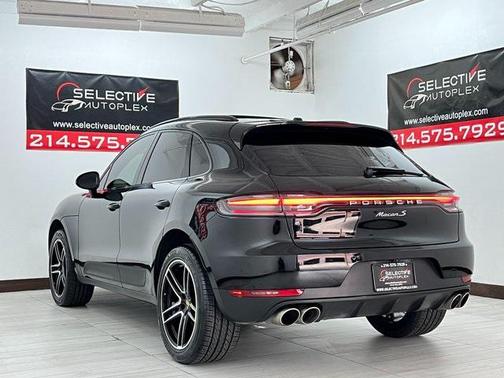 2020 Porsche Macan Base