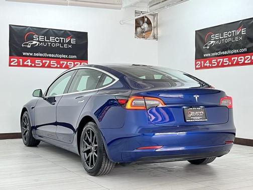 2019 Tesla Model 3 Mid Range