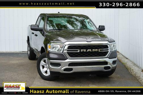 Granite Crystal Metallic Clearcoat 2023 RAM 1500 Big Horn/Lone Star
