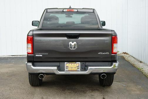 Granite Crystal Metallic Clearcoat 2023 RAM 1500 Big Horn/Lone Star