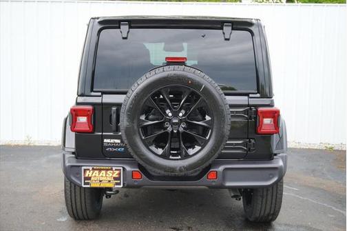 2025 Jeep Wrangler Sahara 4xe
