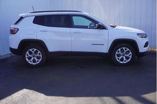 2025 Jeep Compass Latitude