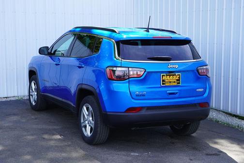Laser Blue Pearlcoat 2023 Jeep Compass Latitude