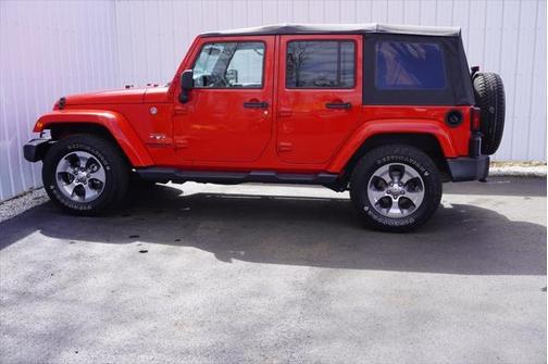 2017 Jeep Wrangler Unlimited Sahara