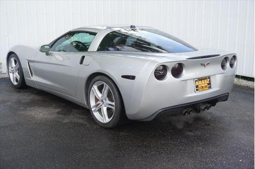 2005 Chevrolet Corvette Base