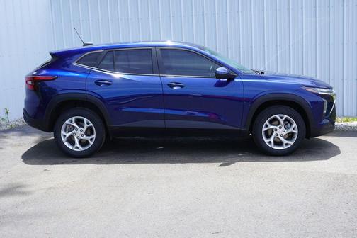 Blue Glow Metallic 2024 Chevrolet Trax LS