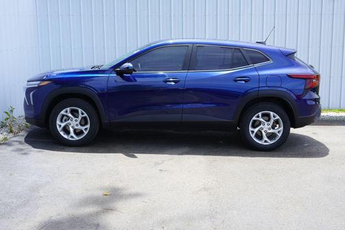 Blue Glow Metallic 2024 Chevrolet Trax LS