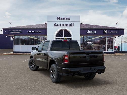 Diamond Black Crystal Pearlcoat 2026 RAM 1500 Big Horn/Lone Star